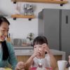 Câu Chuyện Cuộc Sống: Xây dựng môi trường gia đình tích cực cho trẻ