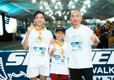 Vắng bóng Thu Trang, Tiến Luật hoá ông bố thể thao, dẫn 2 ‘quý tử’ đi chạy bộ từ sáng sớm