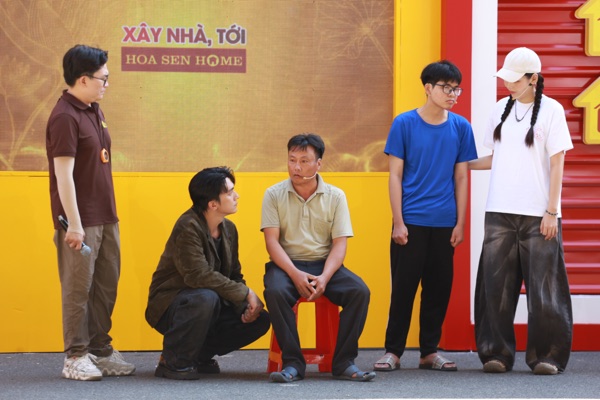 Đại Nghĩa, Muộii và Đỗ Nhật Hoàng nghẹn lòng trước nghị lực của những hoàn cảnh khó khăn