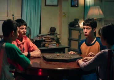 ‘Đồng Dao Ma Quái’ gây chú ý với mô-típ board game sinh tồn đầy ám ảnh