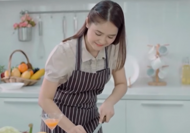 Lời Cảnh Báo: Nguy cơ từ trào lưu ăn qua màng bọc thực phẩm để giảm cân
