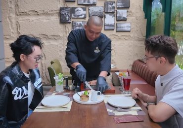 Năm Chà và Nam Khánh khám phá ẩm thực Đức tại Sài Gòn
