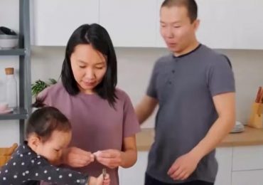 Câu Chuyện Cuộc Sống: Duy trì sự kết nối vợ chồng sau khi có con