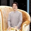 Lê Vũ Phương và chiếc áo dài màu xi măng ân tình của cố NTK Nhật Dũng
