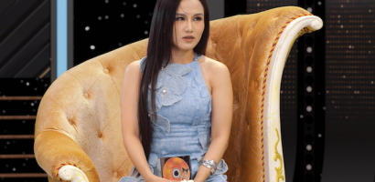 Phan Như Thùy chia sẻ kỷ vật album CD năm 7 tuổi tại ‘Kỷ Niệm Thanh Xuân’