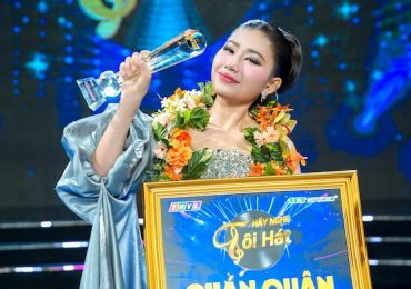 Mộc Anh vỡ òa cảm xúc khi trở thành Quán quân Hãy Nghe Tôi Hát 2026