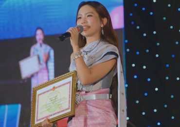 Phương Mỹ Chi được UBND tỉnh Vĩnh Long tặng bằng khen vì quảng bá văn hóa Khmer