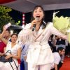 Ca sĩ Trang Nhung trở về Trường THPT Bãi Cháy