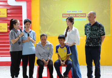 MC Thanh Thảo đưa cậu bé 14 tuổi đi khám chấn thương sau ghi hình